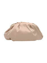 LA REGALE  Mackenzie Shimmer Pouch Clutch
