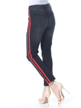 Tinseltown Juniors' Ripped Cropped Jeans 3/26